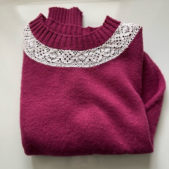 Vintage deadstock purple sweater, white lace trim — as seen in Stranger Things!! - Picture 3 of 6